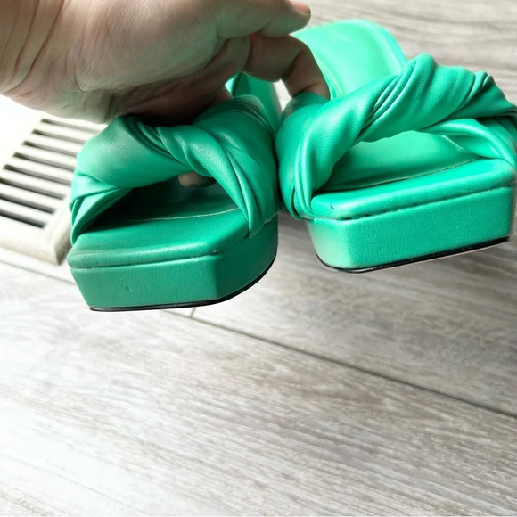 Circus by Sam Edelman Marianna Woven Slide Sandals - Picture 4 of 16